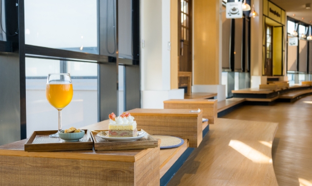 Le Home Apartment | Seafront Apartment - 4 guests